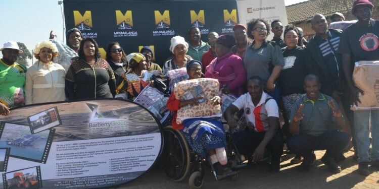 MAM graciously gives elders warm donations