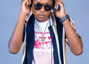 Simon Tshepo Malete, also recognized as DJ Sushy, emerges as the rising star taking South African music to unprecedented global heights.