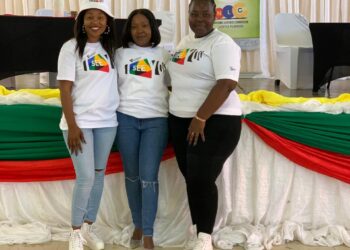 – Andiswa Mtsweni, Nomthandazo Masango, Thembelihle Shabangu, social worker at MMHS.