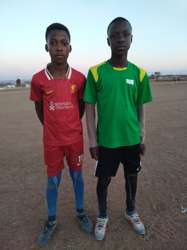 From the left _ Nhlakanipho Mahlangu (14), Siyamthanda Mahlangu (13)